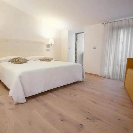 Il Palazzo 3*